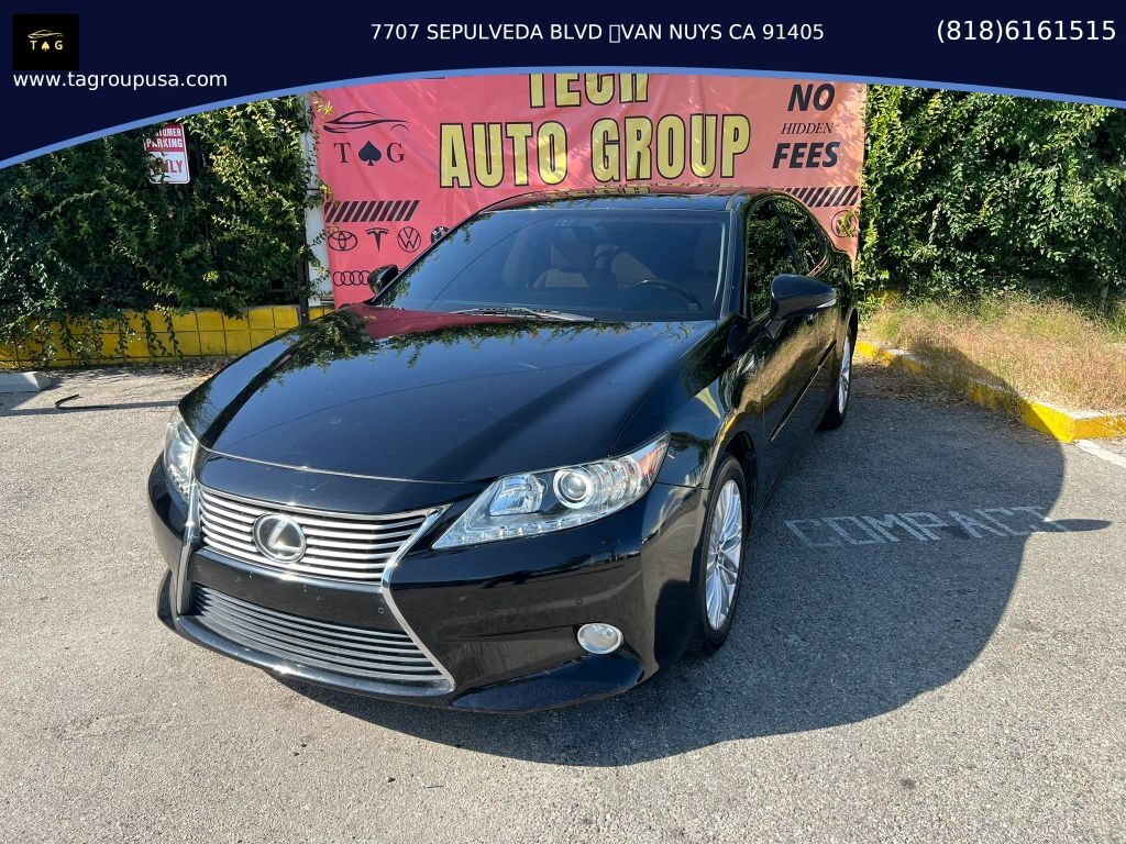 2013 LEXUS ES
