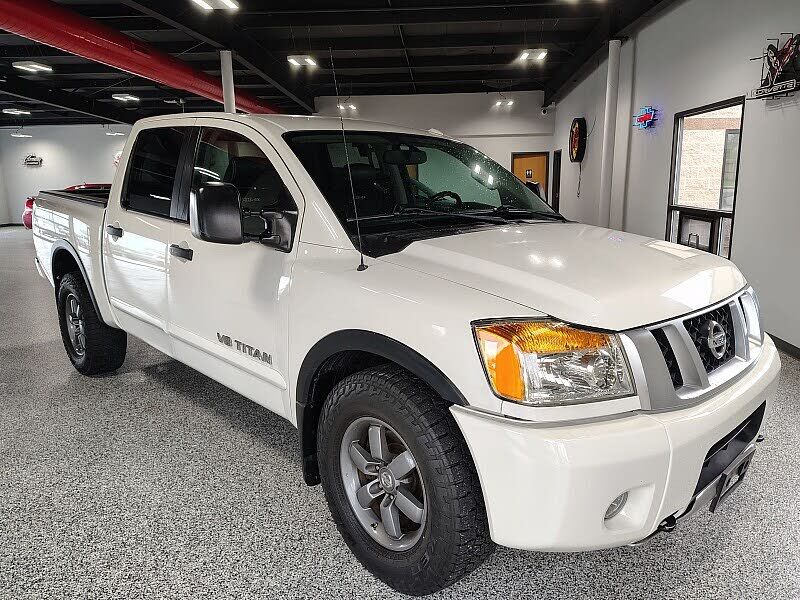 2015 NISSAN Titan