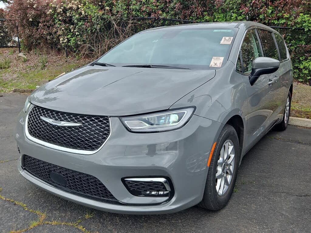 2023 CHRYSLER Pacifica