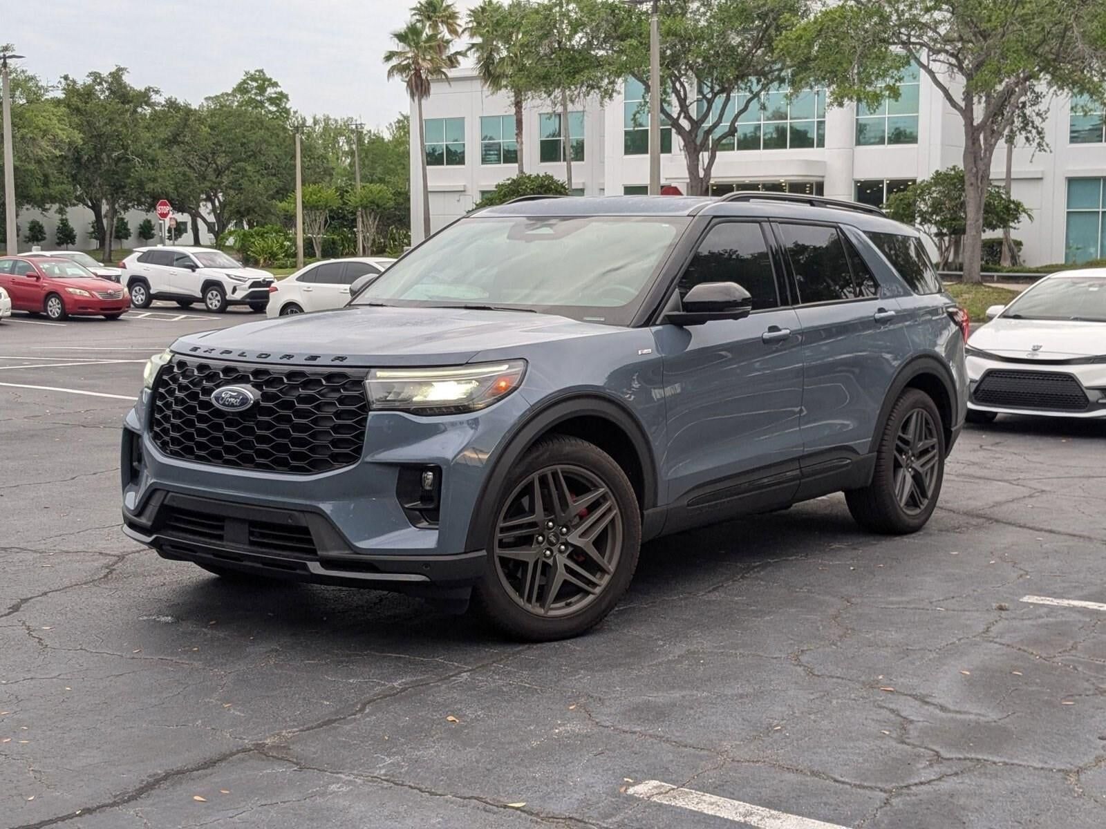 2025 FORD Explorer