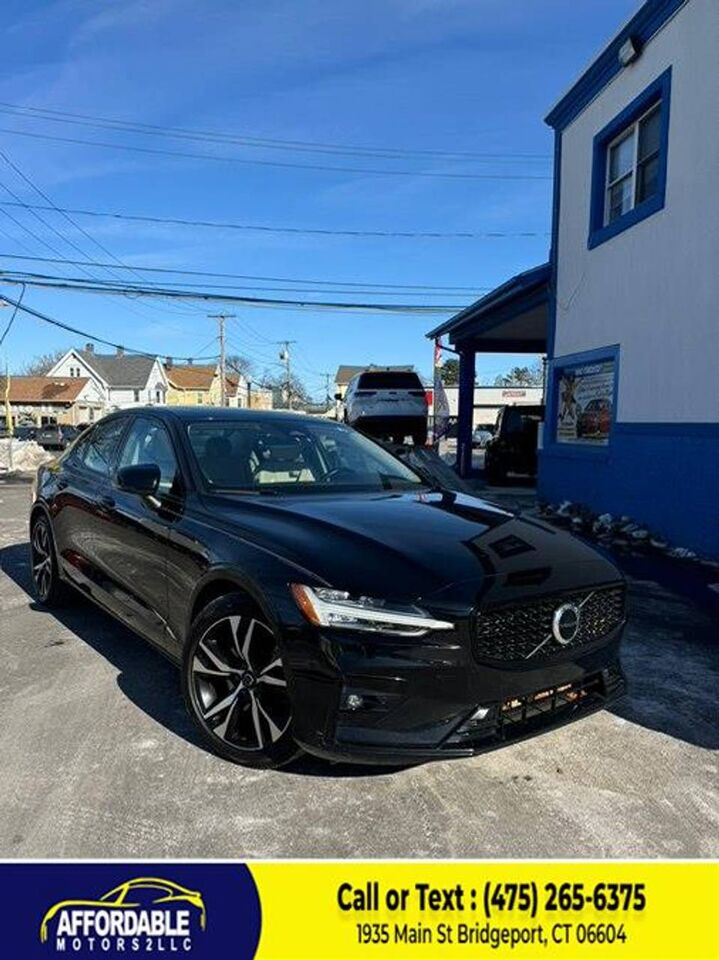 2023 VOLVO S60