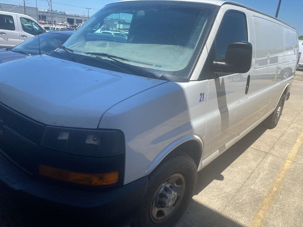 2019 CHEVROLET Express