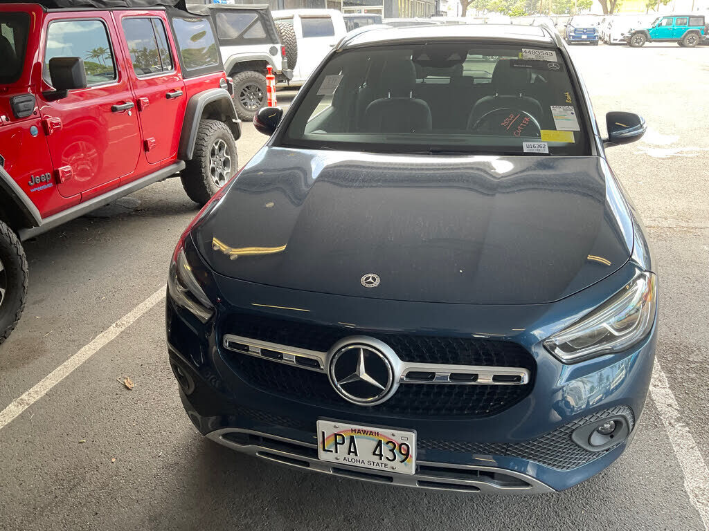 2023 MERCEDES-BENZ GLA-Class