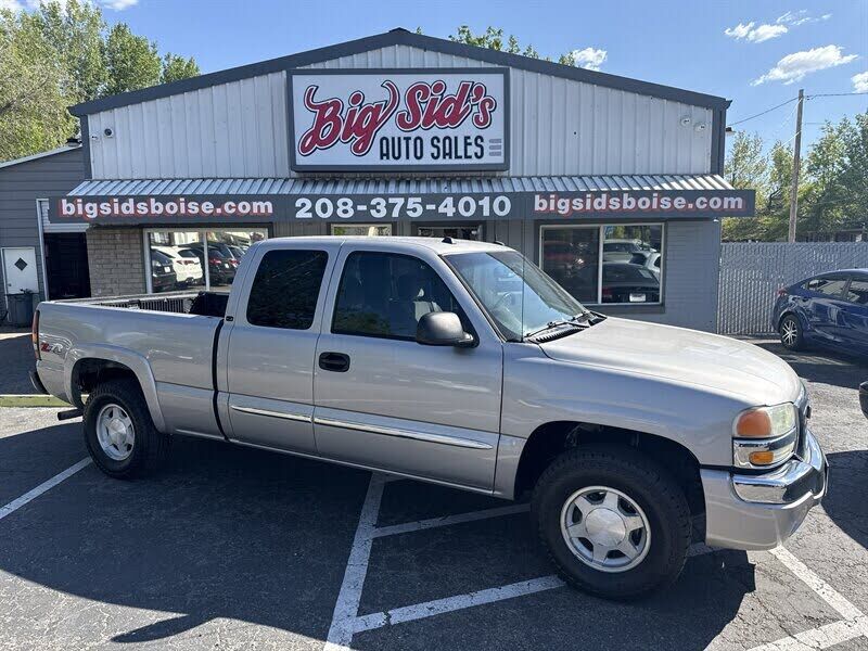 2004 GMC Sierra