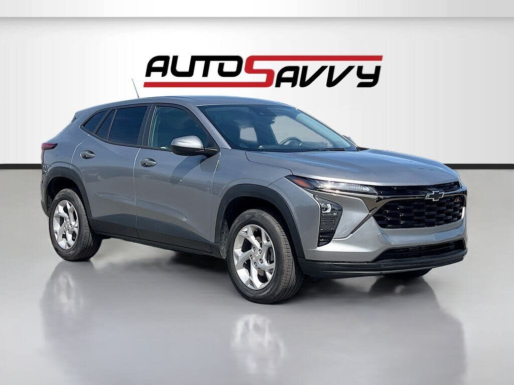 2025 CHEVROLET Trax