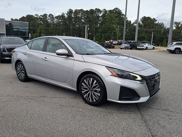 2023 NISSAN Altima