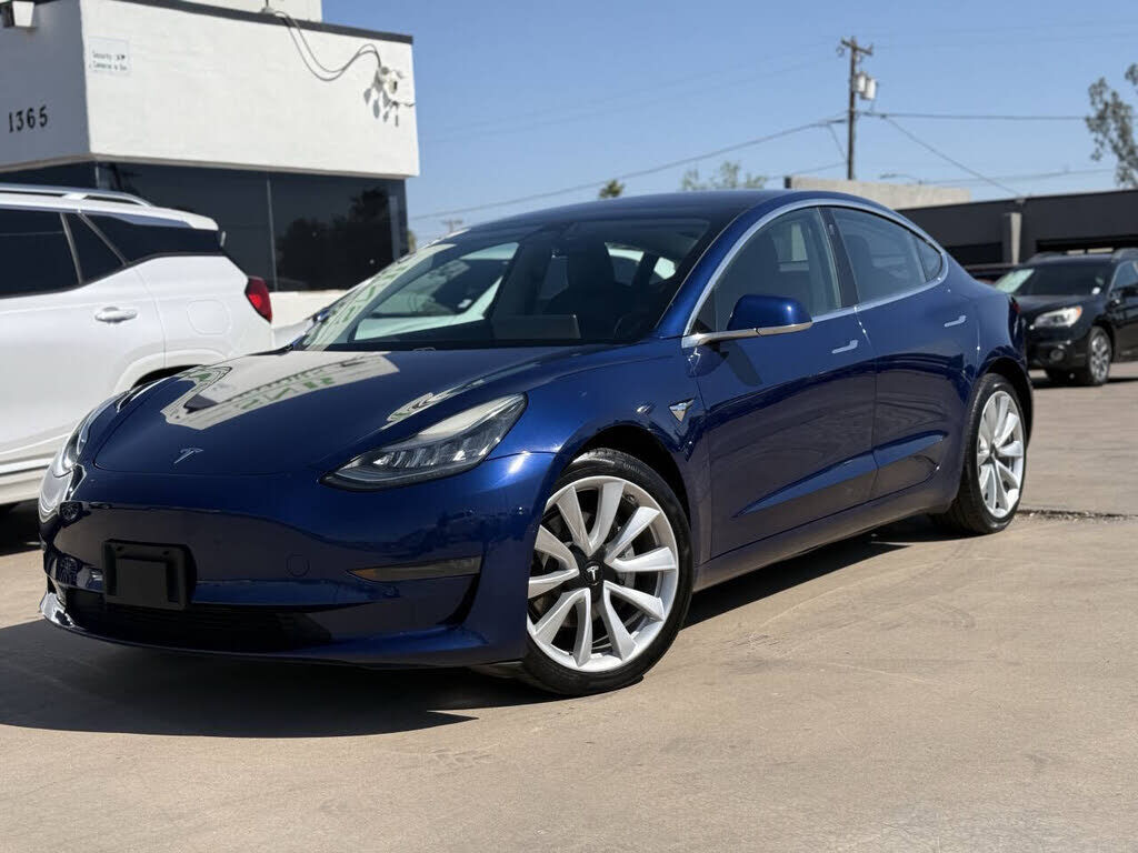 2018 TESLA Model 3