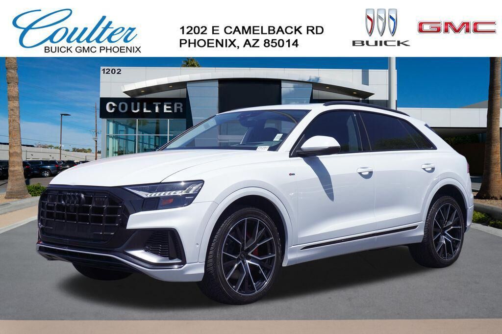 2021 AUDI Q8