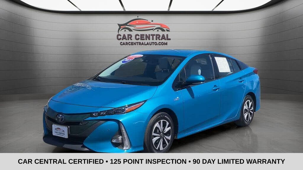 2017 TOYOTA Prius