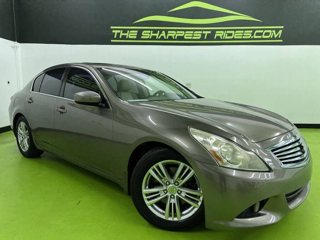2011 INFINITI G37