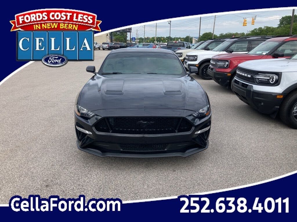 2019 FORD Mustang