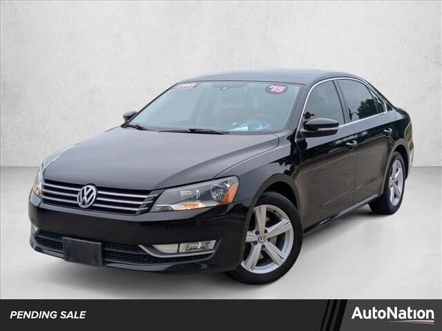 2015 VOLKSWAGEN Passat