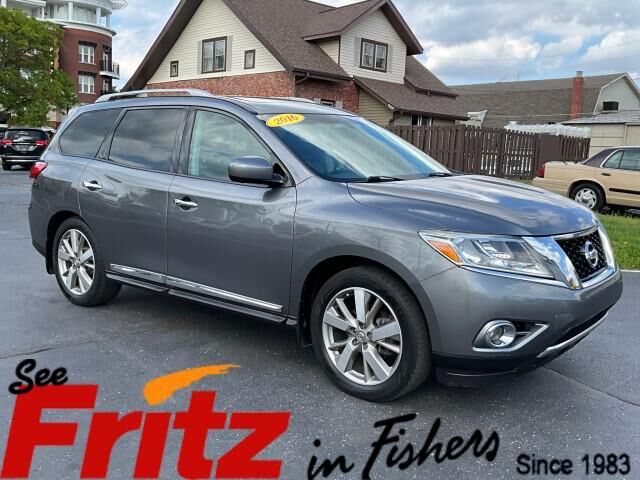 2016 NISSAN Pathfinder
