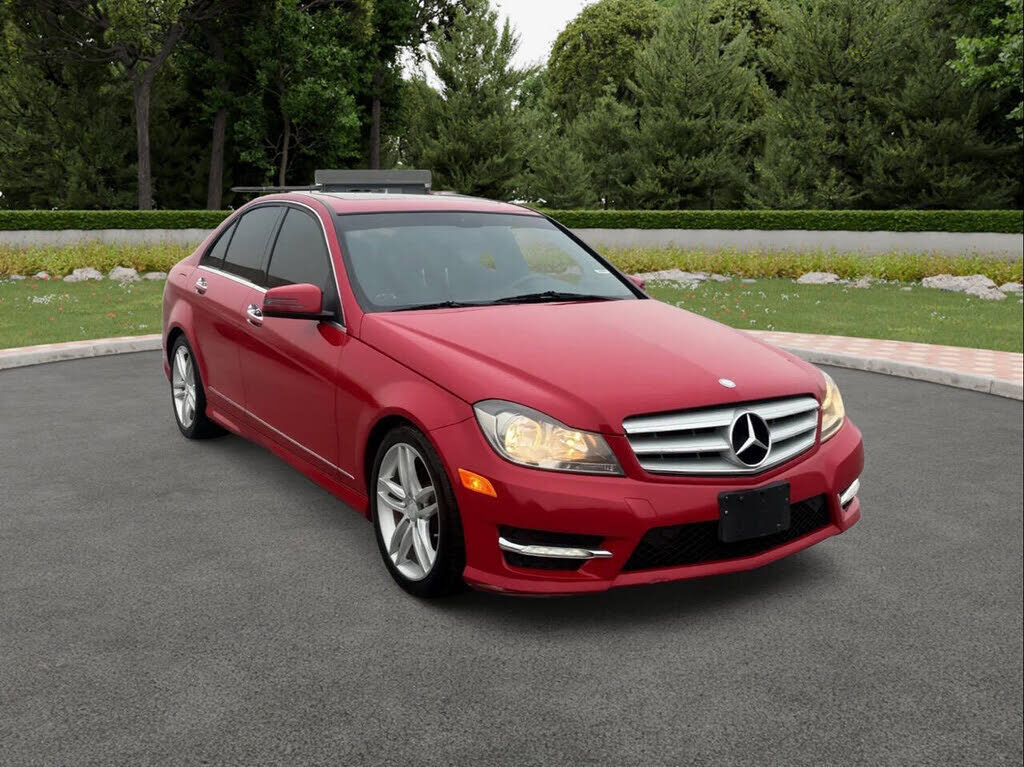 2013 MERCEDES-BENZ C-Class