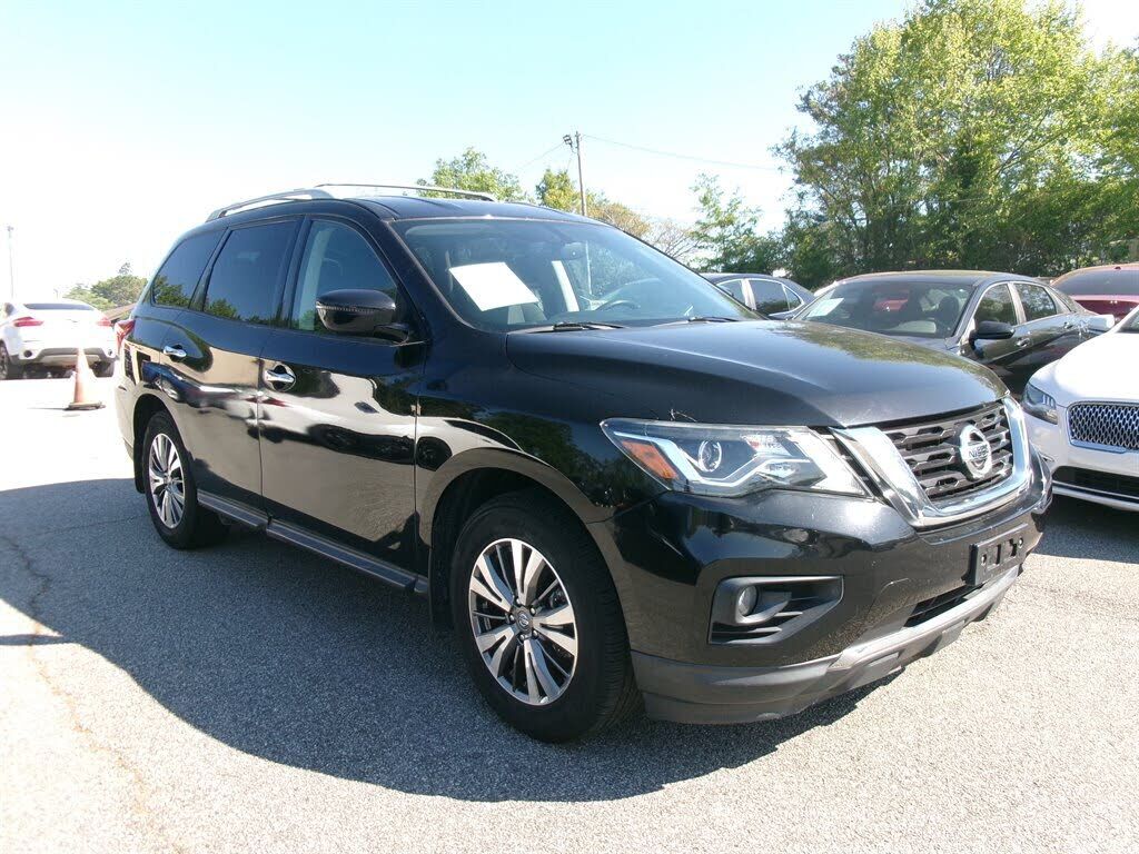 2020 NISSAN Pathfinder