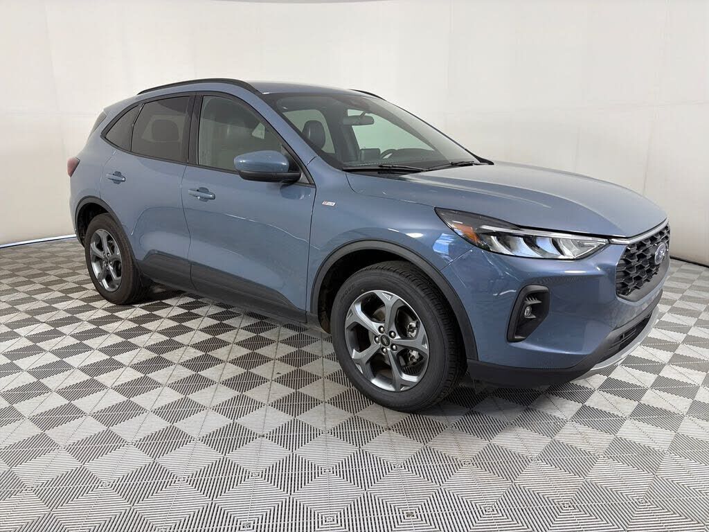 2025 FORD Escape