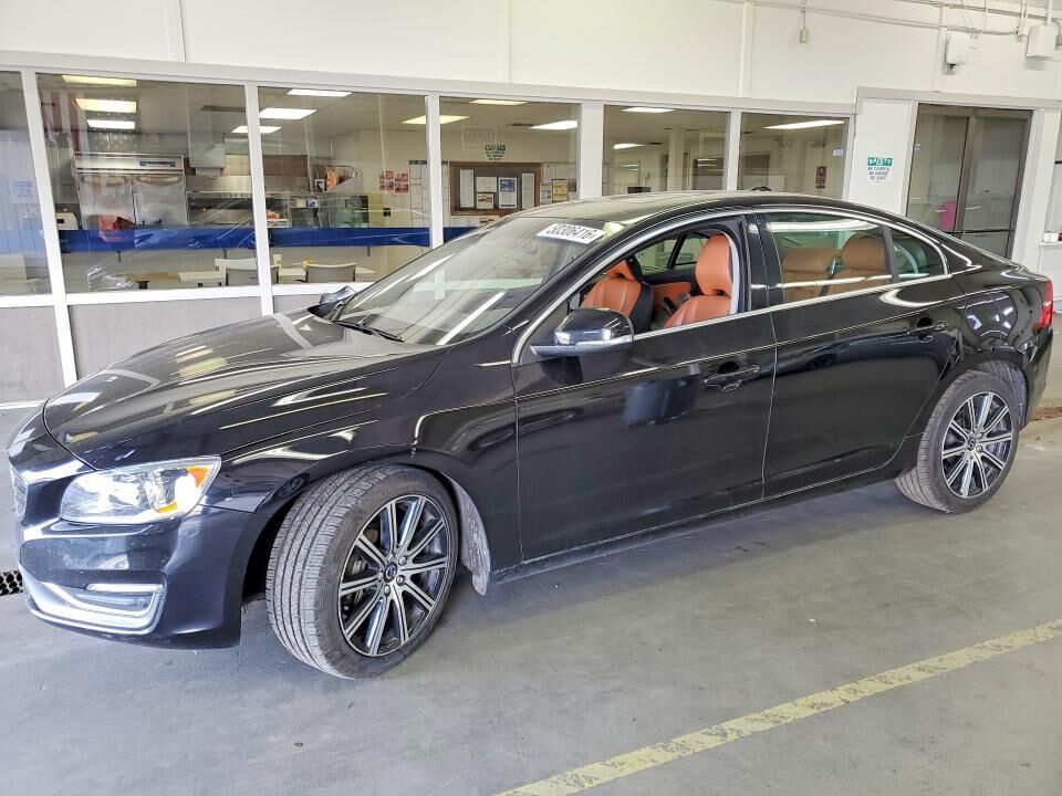 2017 VOLVO S60