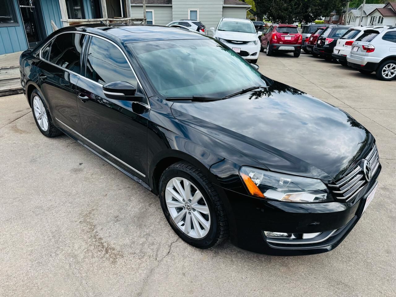 2013 VOLKSWAGEN Passat