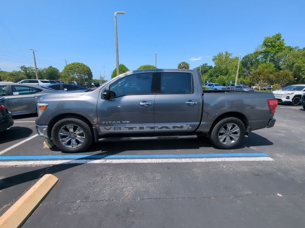2019 NISSAN Titan