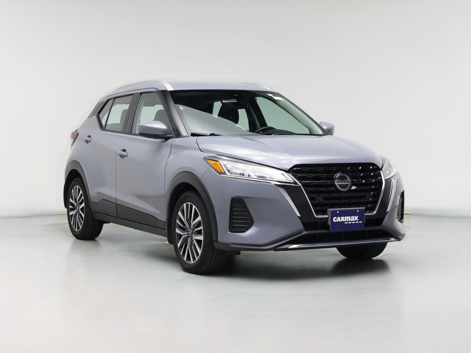 2022 NISSAN Kicks