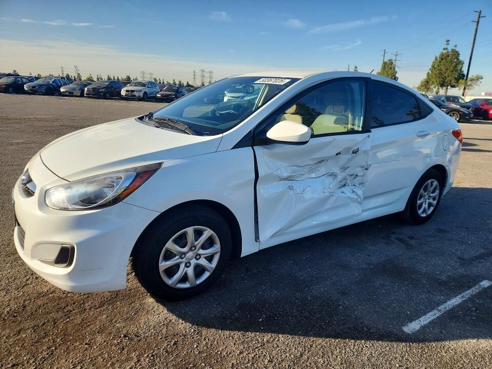 2014 HYUNDAI Accent