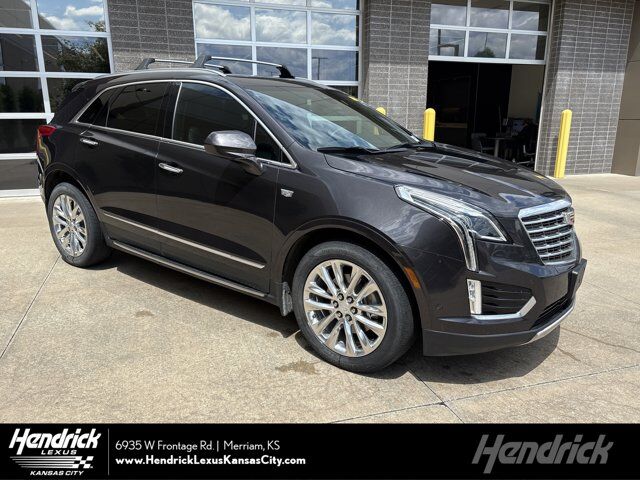 2017 CADILLAC XT5