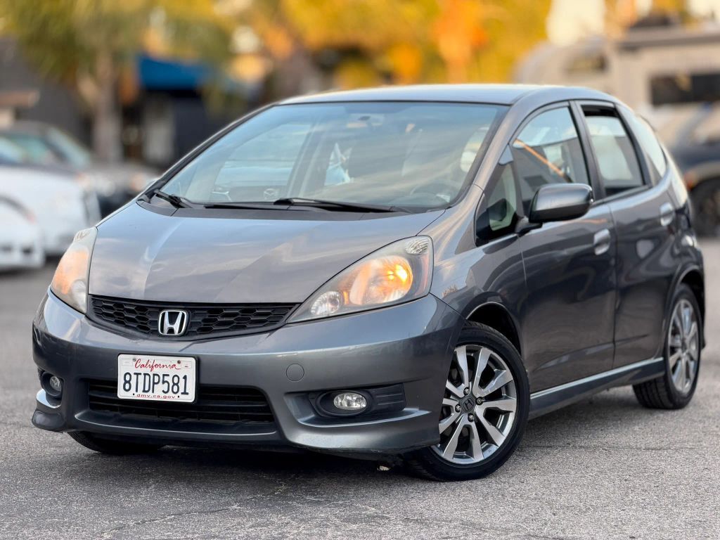 2012 HONDA Fit