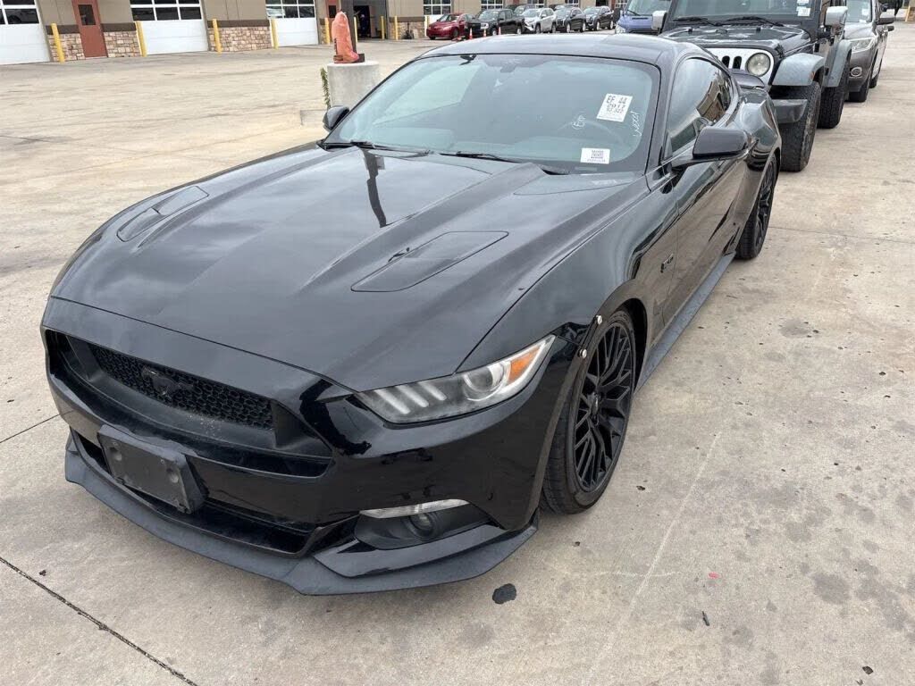 2017 FORD Mustang