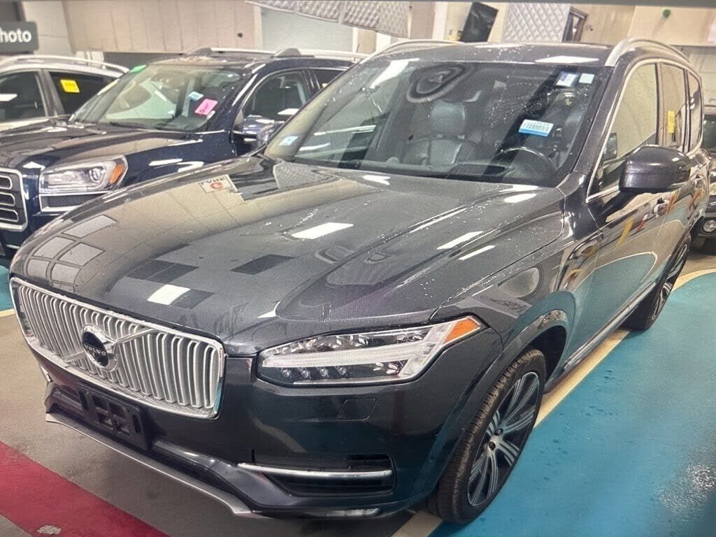 2017 VOLVO XC90