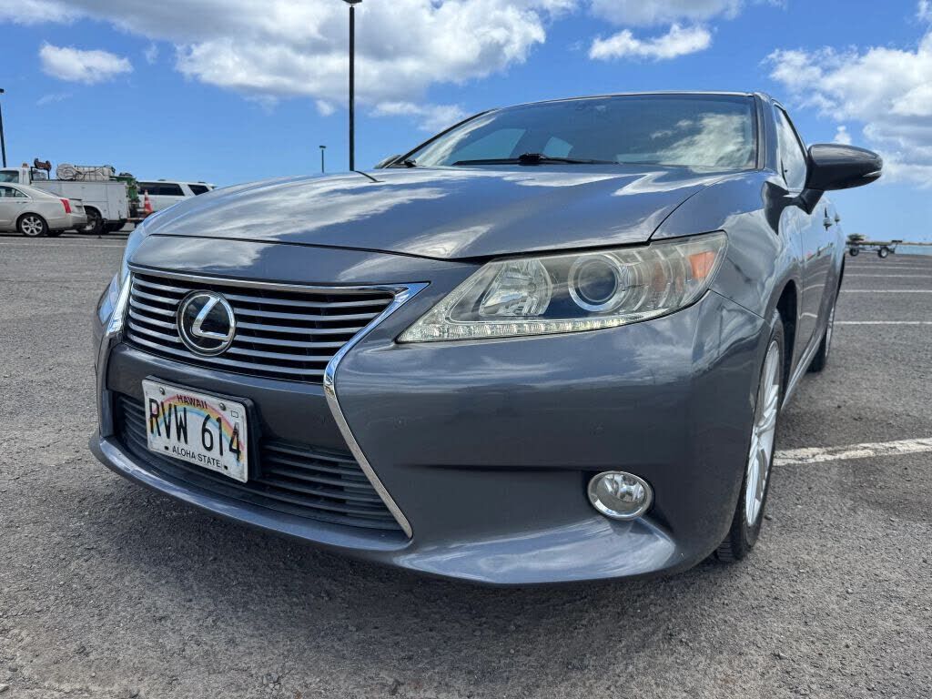 2013 LEXUS ES