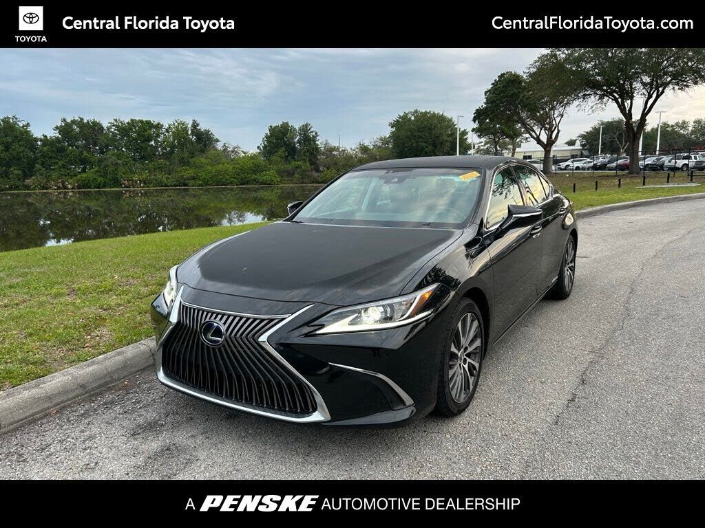 2021 LEXUS ES