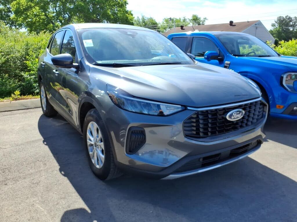 2024 FORD Escape