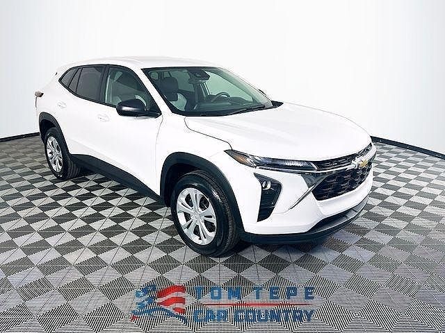 2025 CHEVROLET Trax