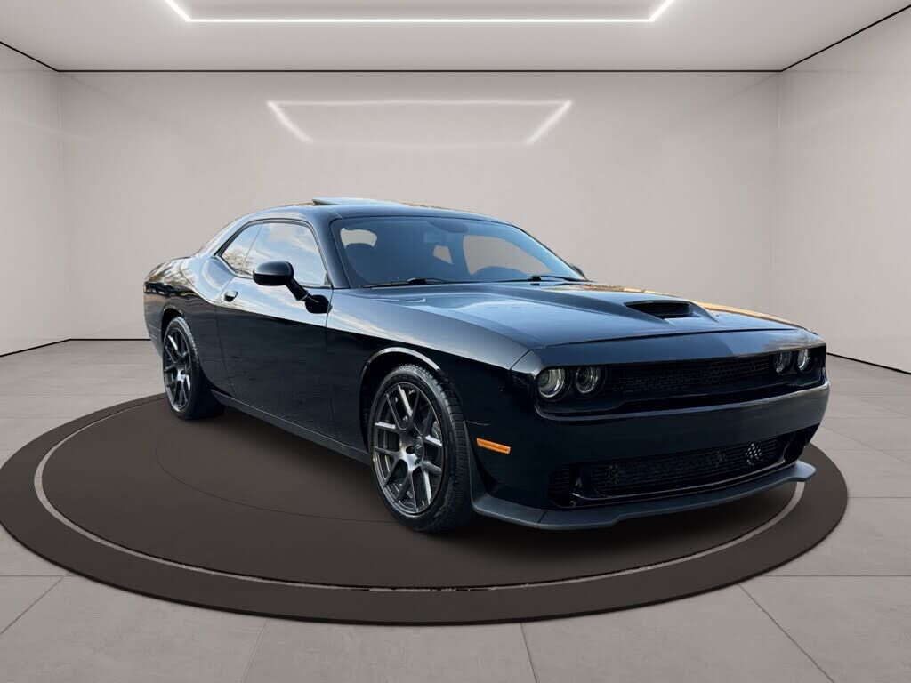 2019 DODGE Challenger