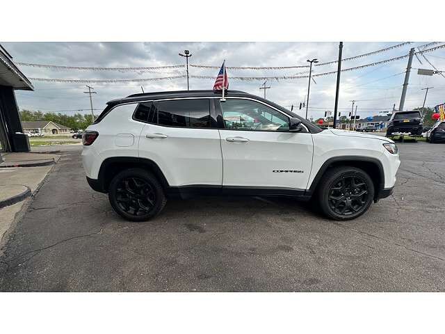 2024 JEEP Compass