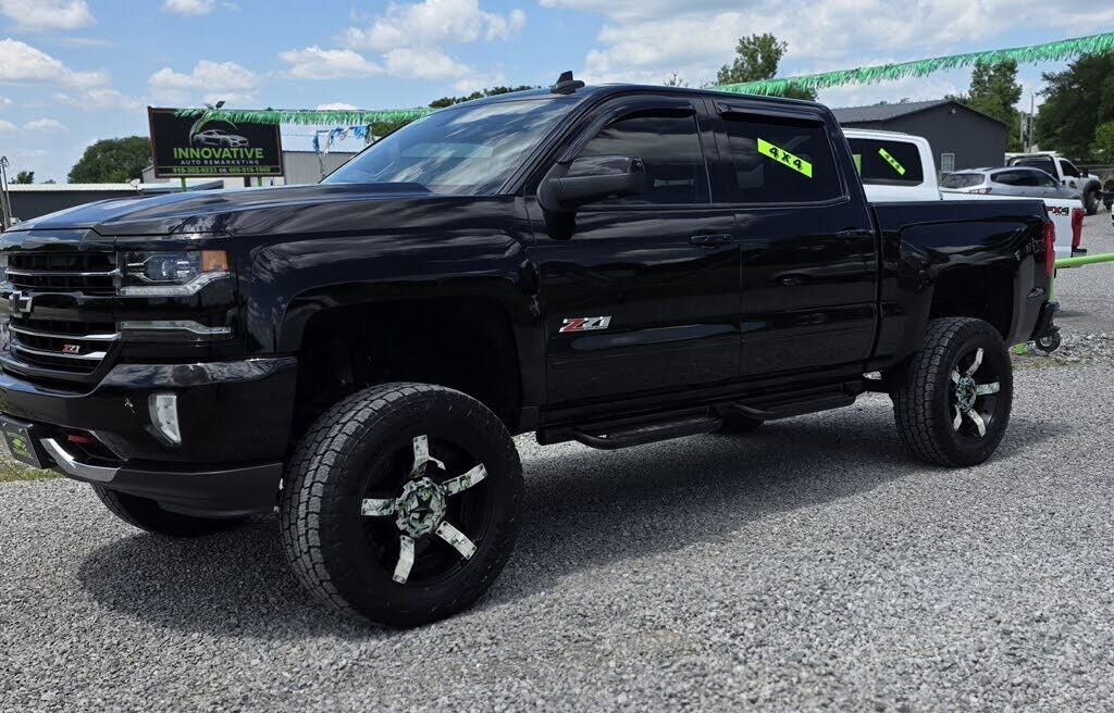2017 CHEVROLET Silverado