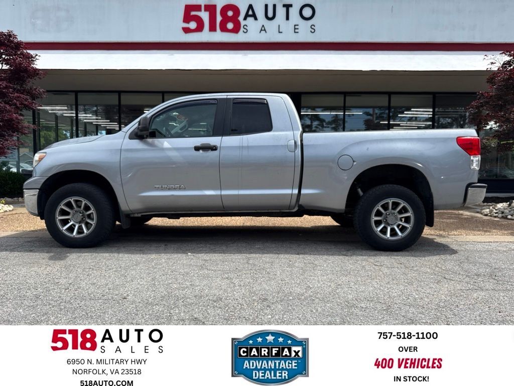 2011 TOYOTA Tundra