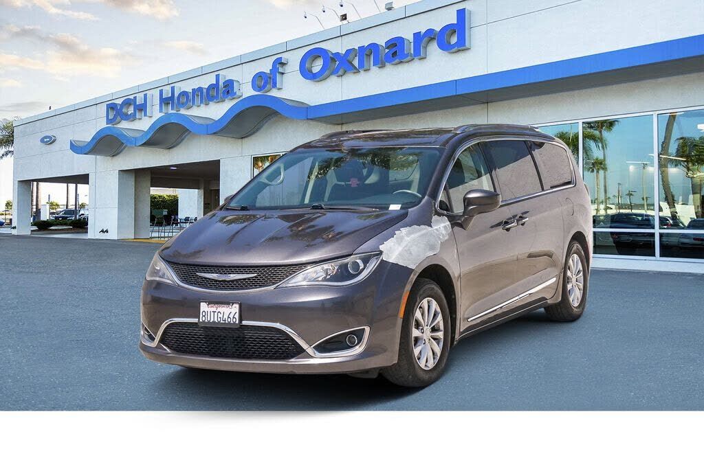 2019 CHRYSLER Pacifica