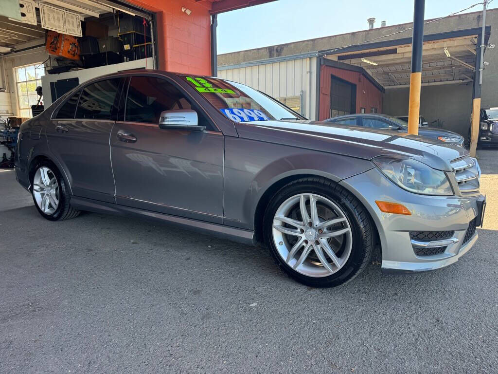 2013 MERCEDES-BENZ C-Class