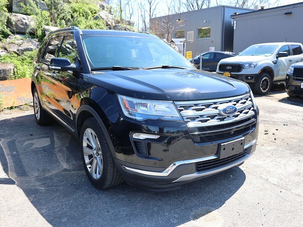 2019 FORD Explorer