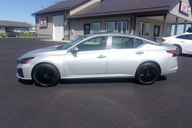 2025 NISSAN Altima