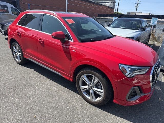 2023 AUDI Q3