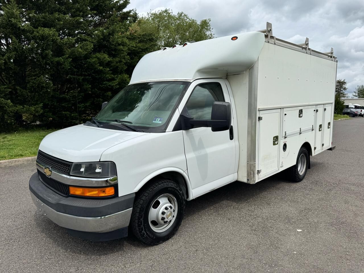 2019 CHEVROLET Express