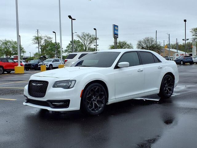 2020 CHRYSLER 300