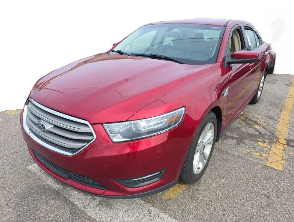 2015 FORD Taurus