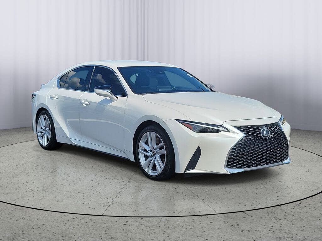 2021 LEXUS IS