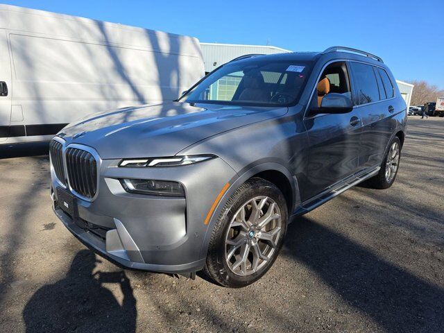 2023 BMW X7