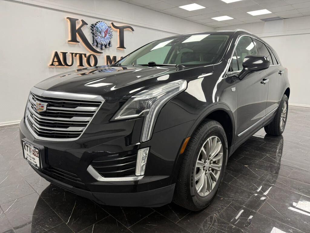 2017 CADILLAC XT5