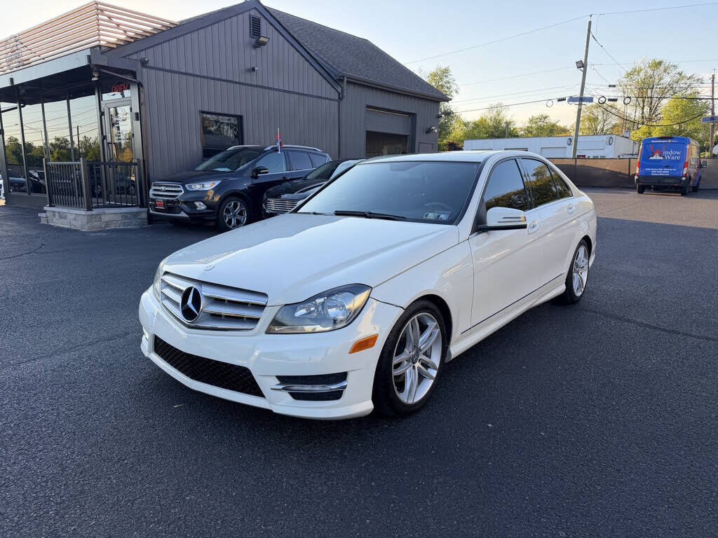 2012 MERCEDES-BENZ C-Class