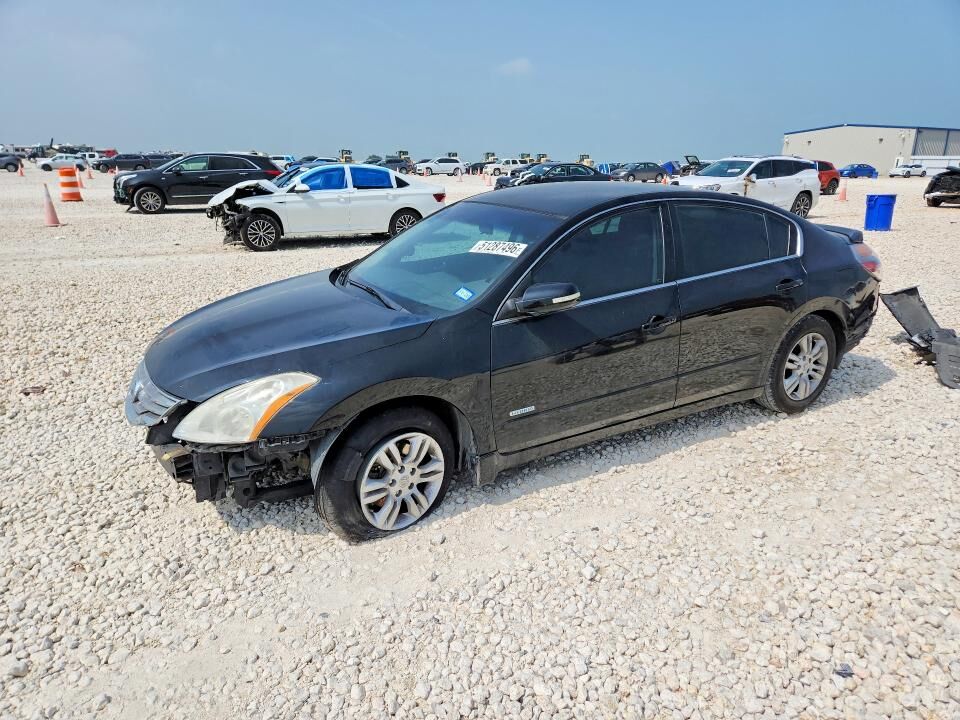 2010 NISSAN Altima